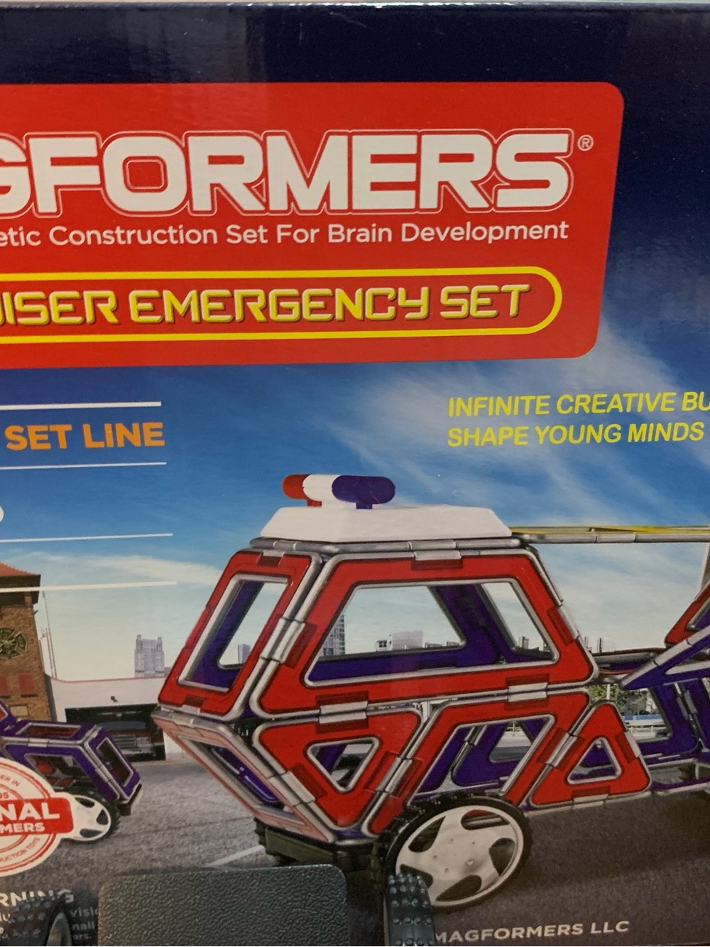 Magna-form police and EMT set this is a retired set